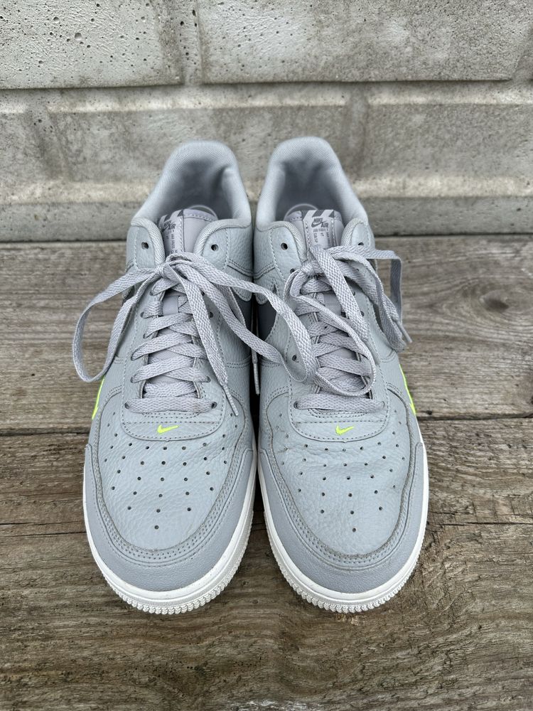 Skórzane sneakers Nike Air Force 1 LV8, rozmiar 45