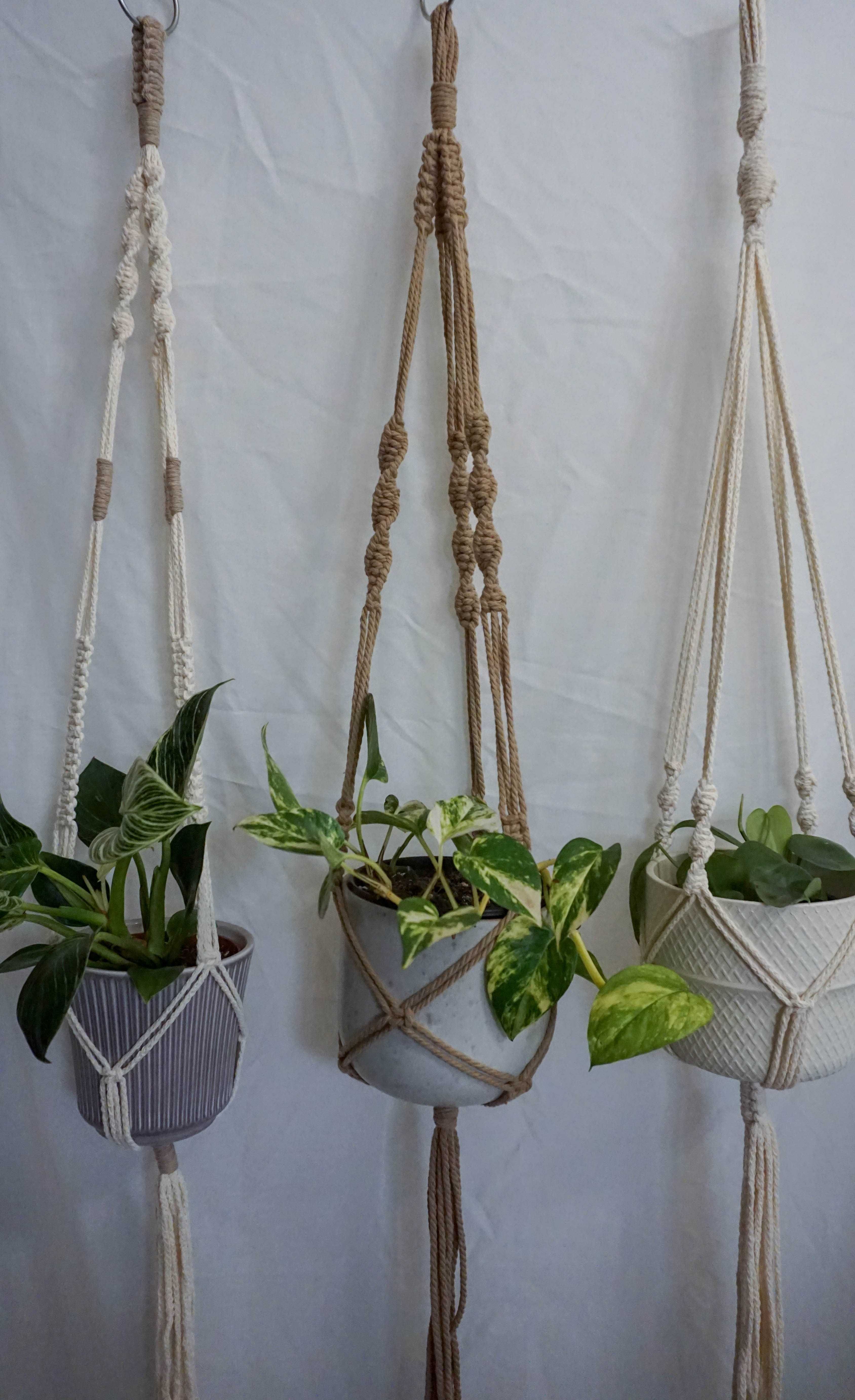 Suporte para vasos/plantas em macramé