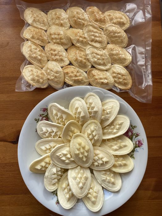 Serki pakiet 40 sztuk (20wędzone 20 białe oscypki regionalne Nowy Targ