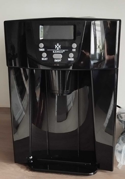 Kostkarka do lodu Ice Maker KESSER