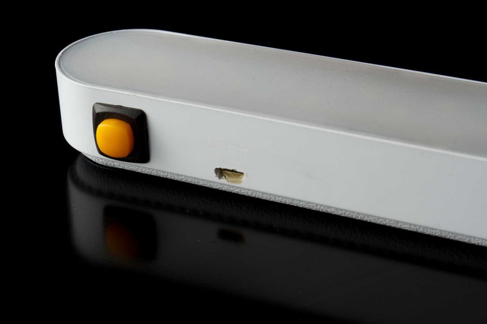 Автономна лампа на акумуляторі