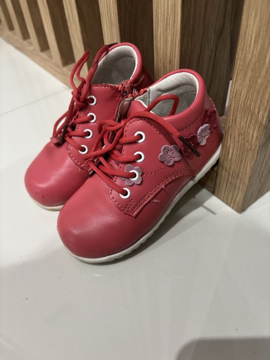 Buty, półbuty, trzewiki, dla dziewczynki, firma Apawwa, rozmiar 24,
