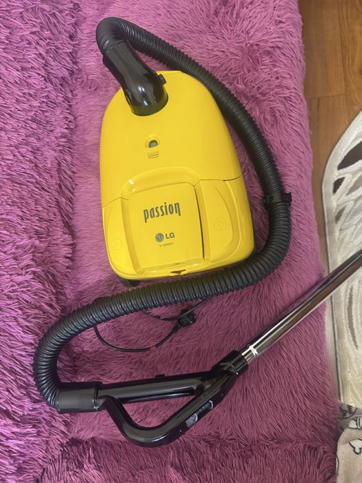 Пилесос LG в гарному стані