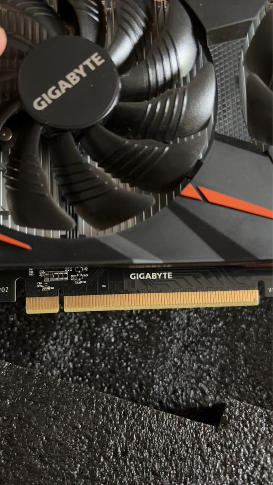 Gigabyte 1060 6gb + dysk Gigabyte 500GB M.2 PCIe Gen4 NVMe 5000E