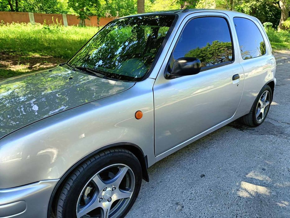 Продам ниссан микра к11 1.3 бензин 16кл