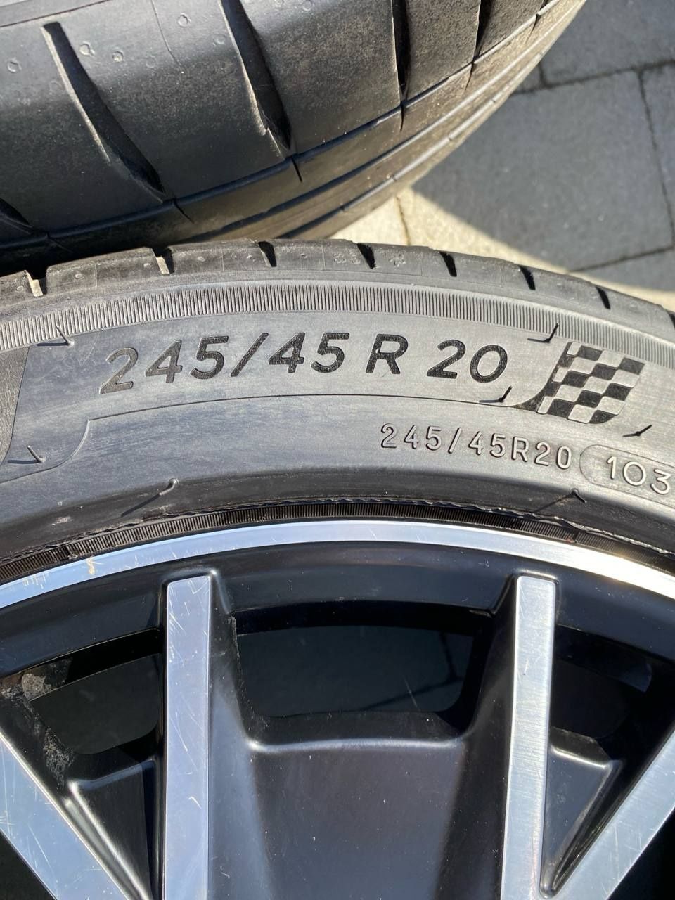 Porsche taycan колеса r20 turbo s aero 9j1073600fa