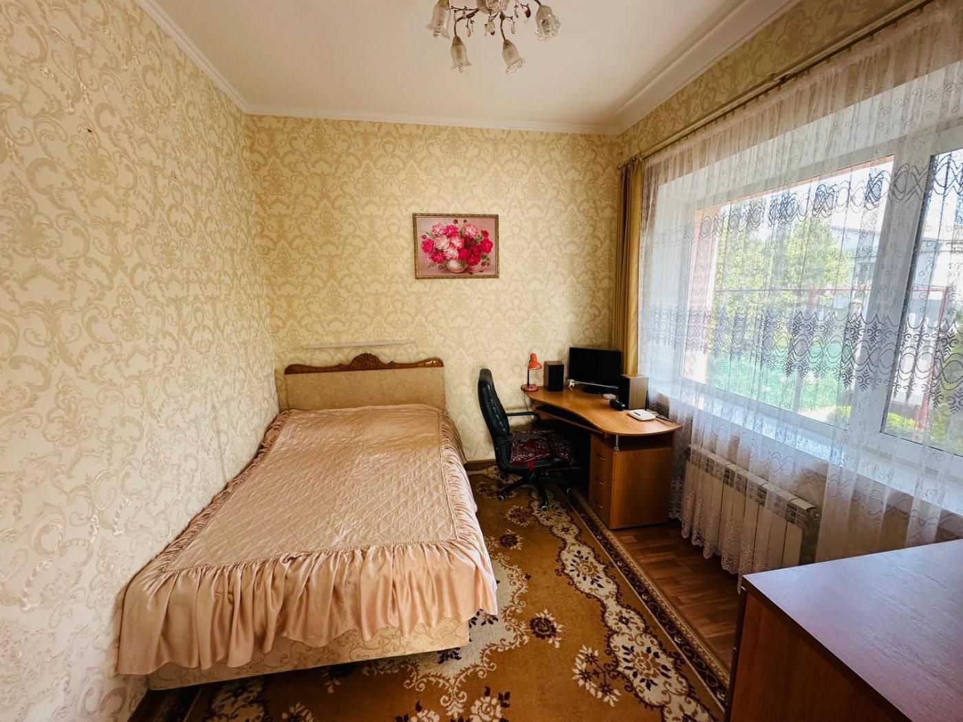 Продаж будинку по вул. Назарія Яремчука, Таромське, біля АТБ