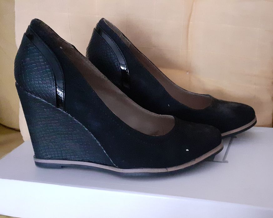 Półbuty firmy Jenny Fairy