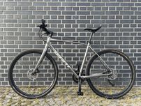 Giant Escape Disc 1 - flat bar gravel, fitness