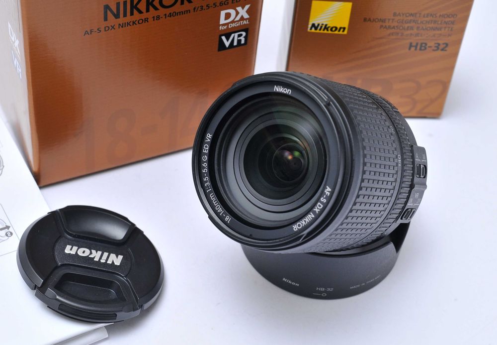 Nikon Nikkor AF-s 18-140mm f3.5-5.6 G ED VR DX Nova