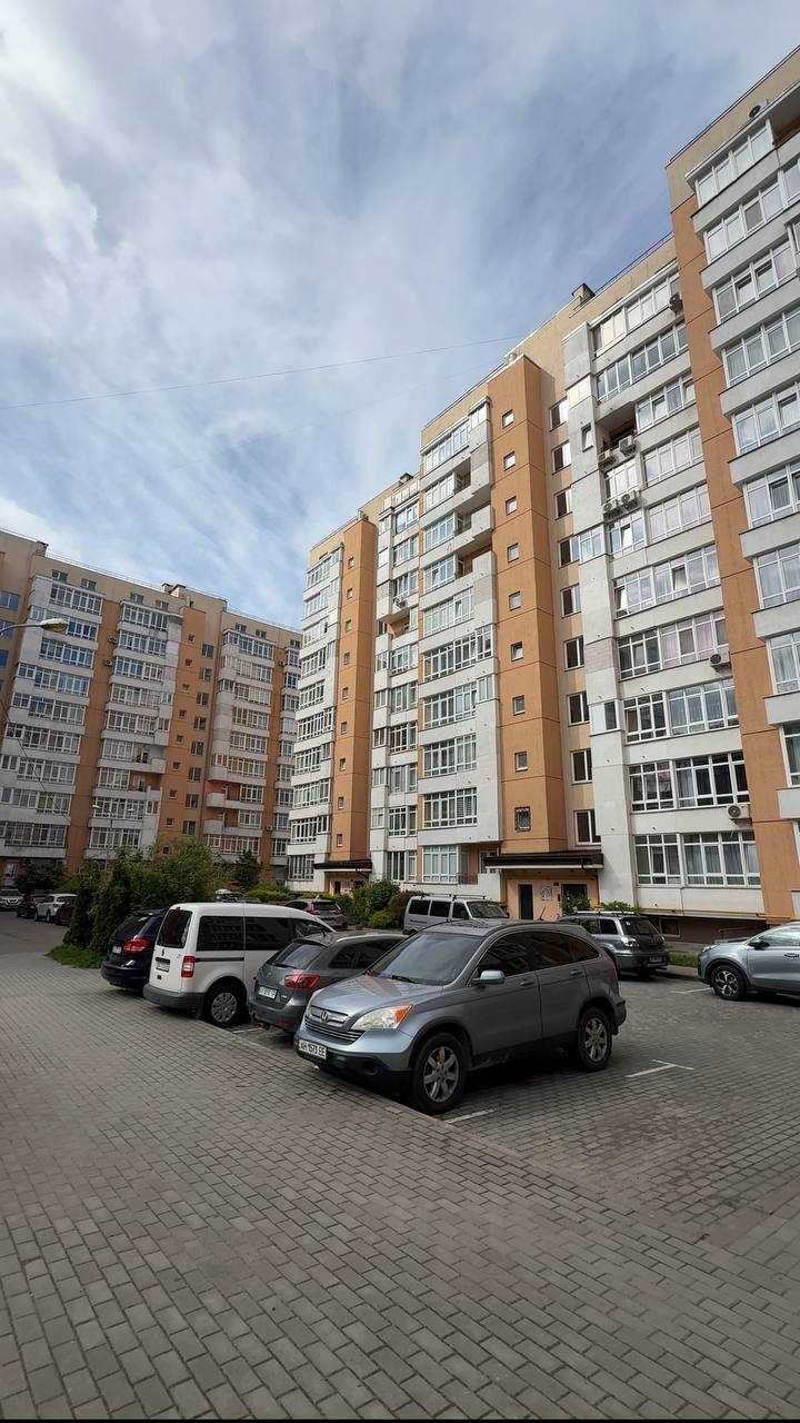 Продаж 2-ох рівневої 3 кім. квартири по вул. Інструментальна( Мазепи)