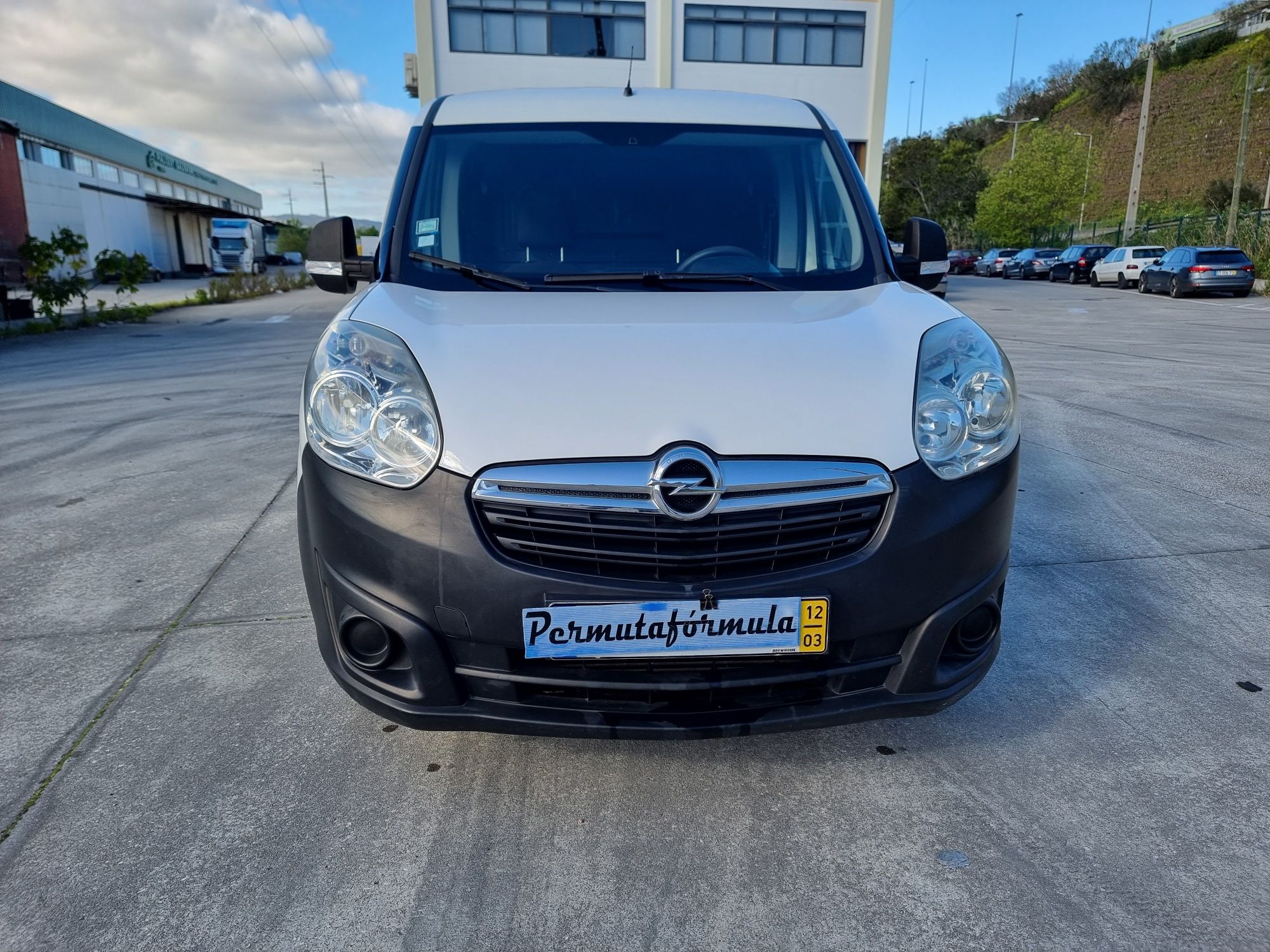 OPEL Combo comercial