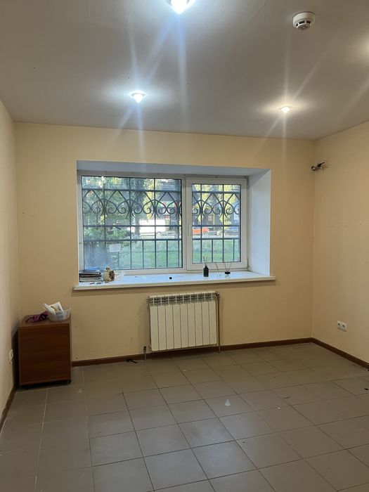 Здам 75м2 фасад, окремий вхід Бориспільська