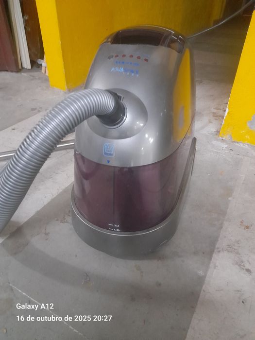 Aspirador Taurus Aquaspace 1500