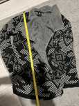 Sweter damski z kapturem