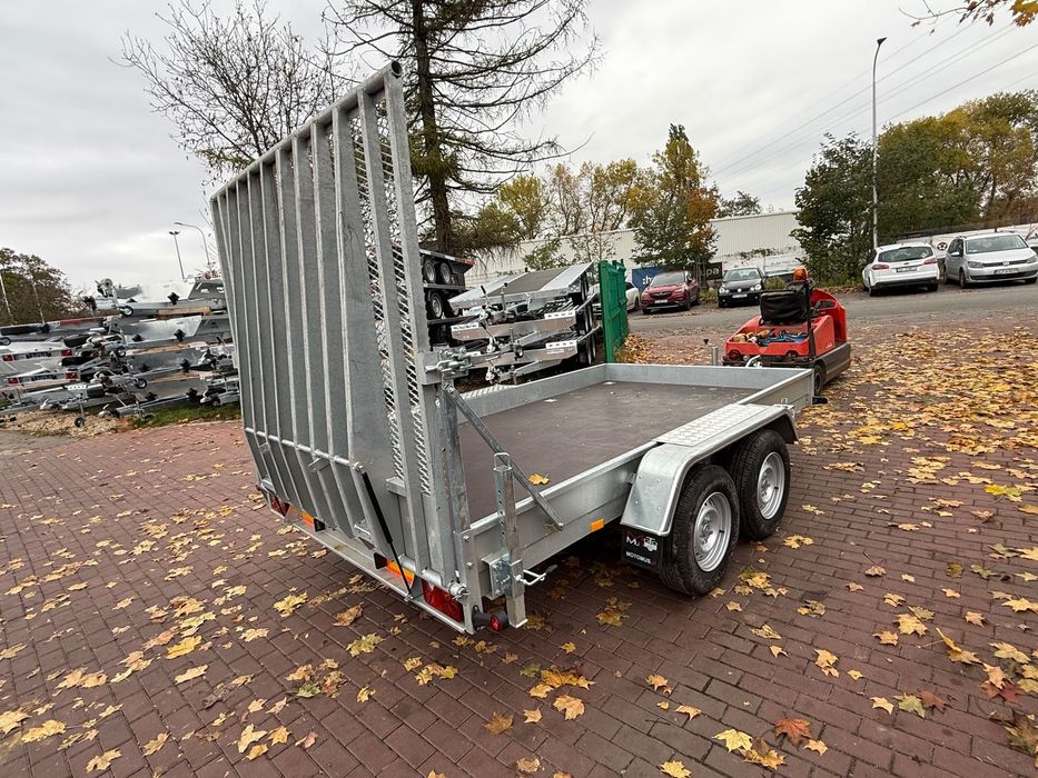Niewiadów Przyczepa do przewozu sprzętu budowlanego Niewiadów B3535 HTP 350x196cm  3500kg 2 osie pod koparke koparka walec MOTOMUS  Przyczepa do przewozu sprzętu budowlanego Niewiadów B3535 HTP 350x196