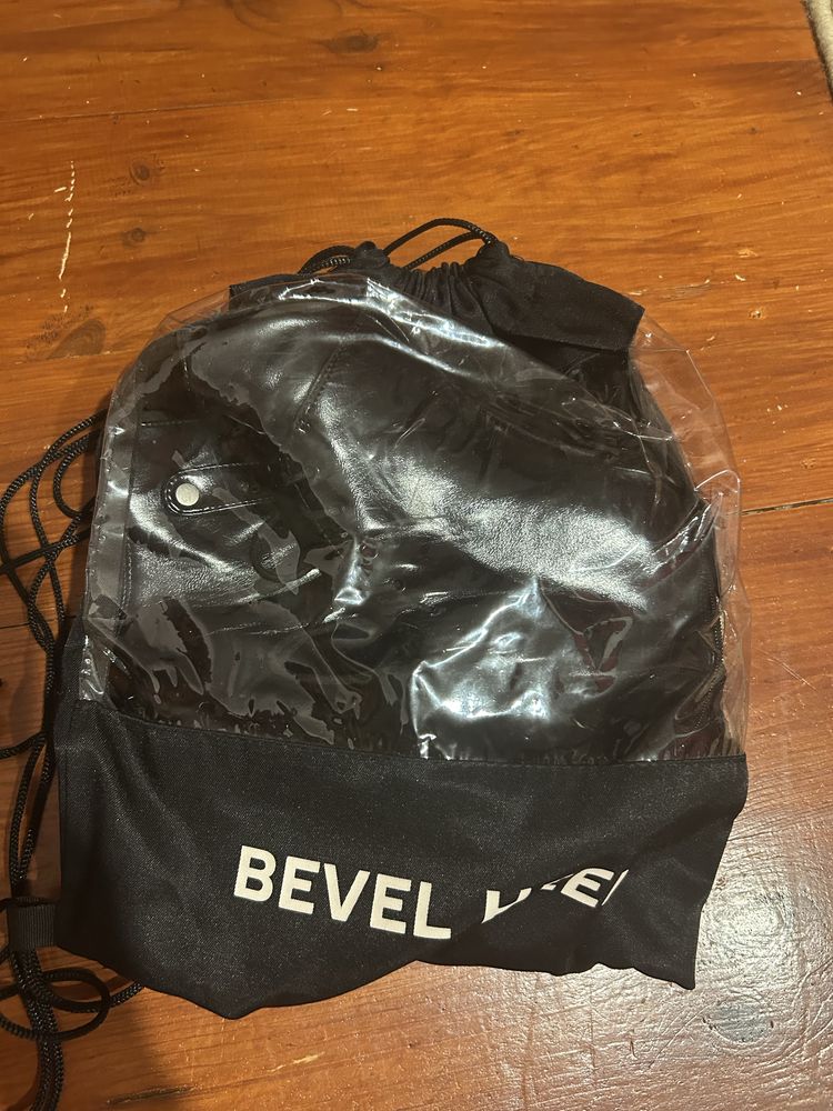 Продаю хілс від Bevel heels