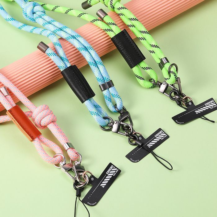 Rock smycz Glow in the Dark do telefonu długa na szyję niebieska