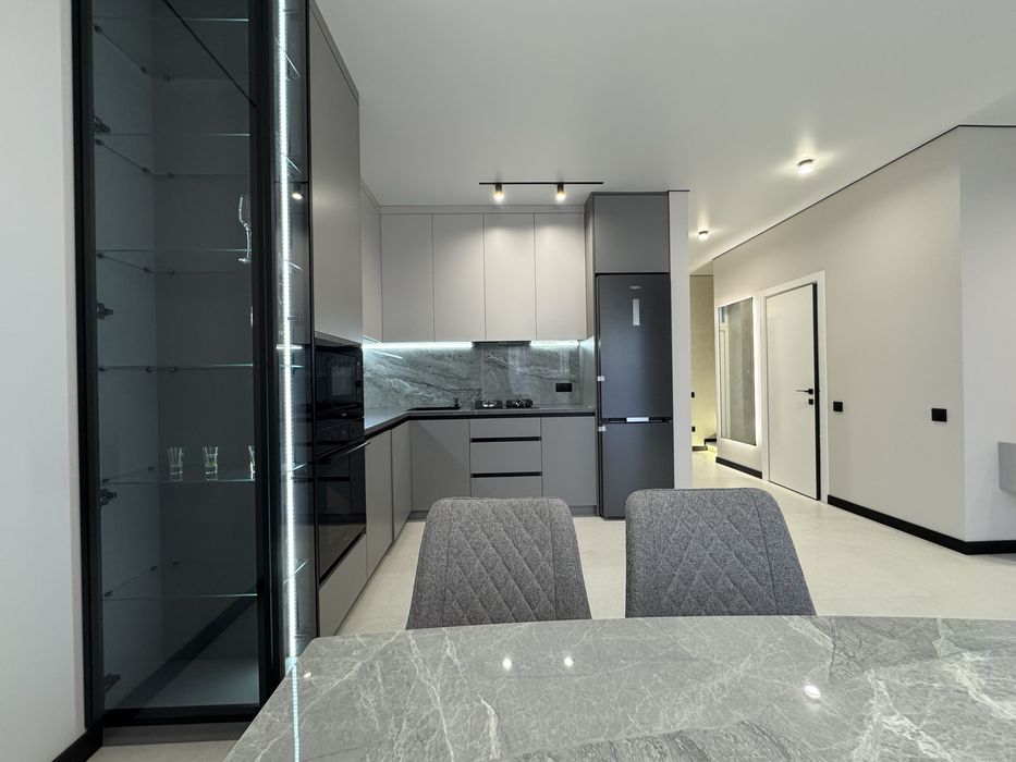 Продам котедж в місті з ремонтом та газовим опаленням!