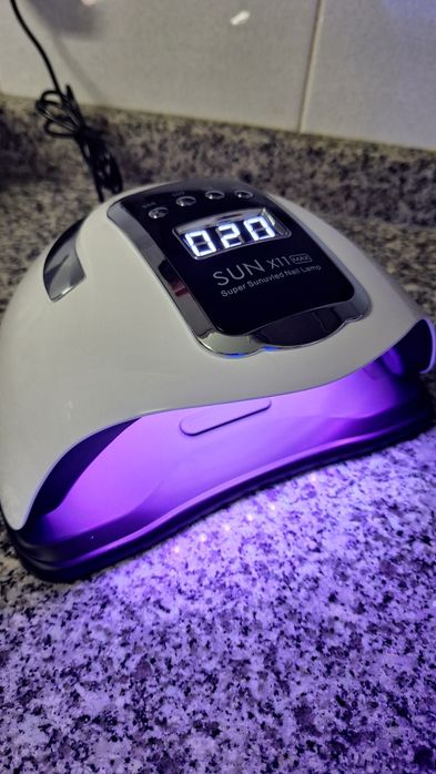 Catalizador para unhas gel