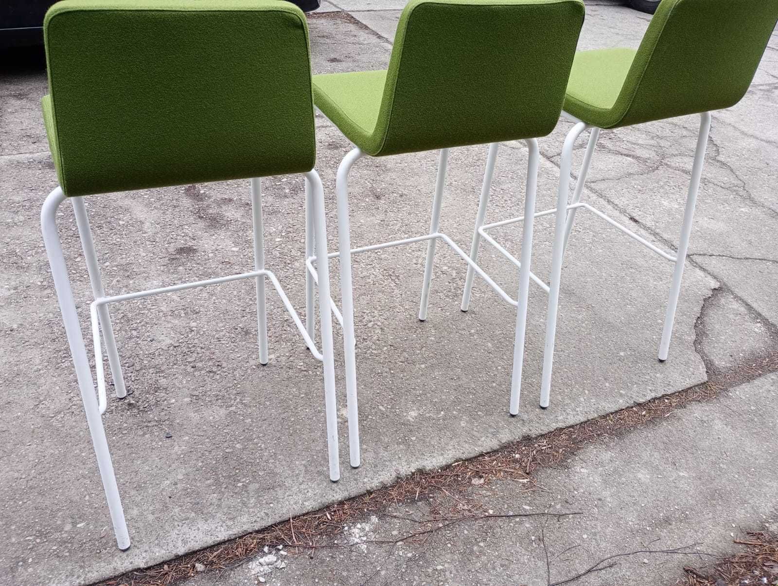 Hoker STEELCASE zielony z oparciem nogi białe 101 cm hokery