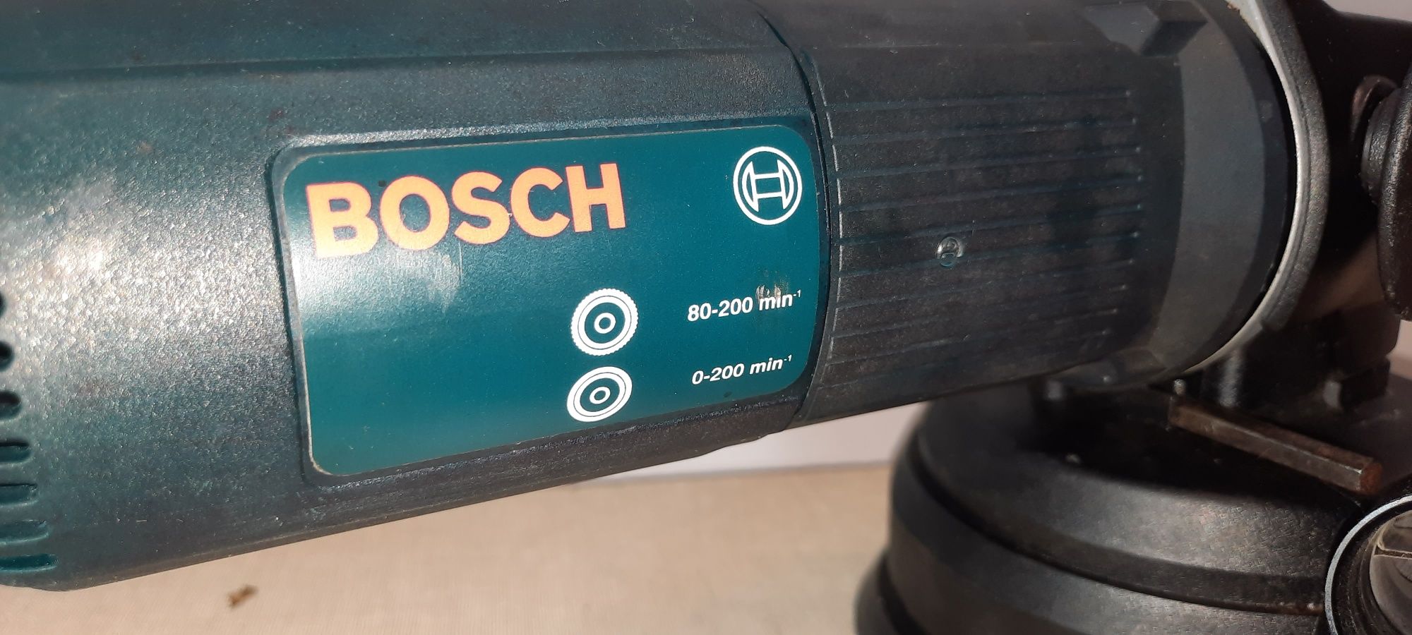 Lixadeira excêntrica Bosch  GEX 150 ACE com regulação de velocidade
