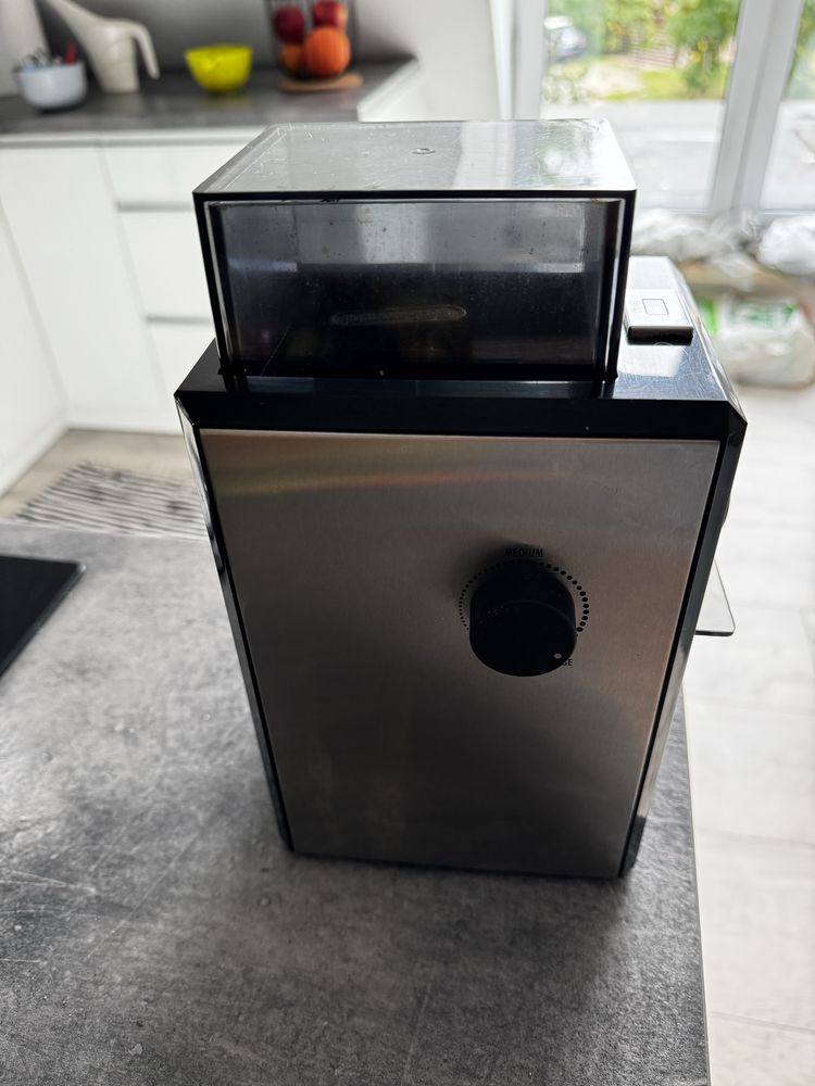 Delonghi mlynek do kawy ziarnistej