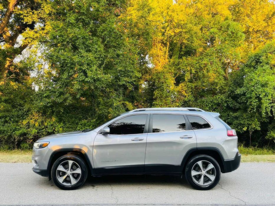 Jeep Cherokee Limited      2019