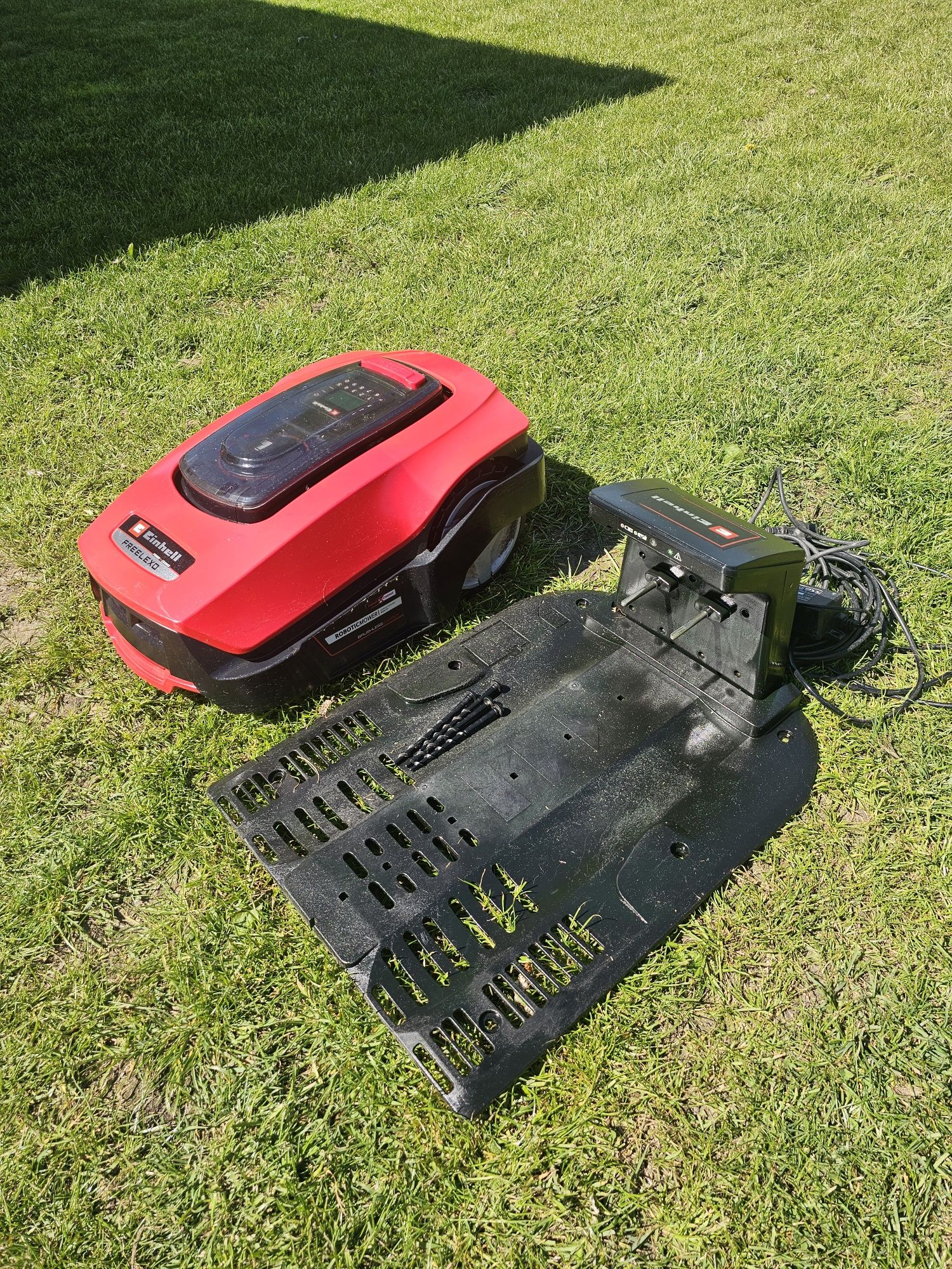 Robot koszący EINHELL Freelexo 1200 LCD