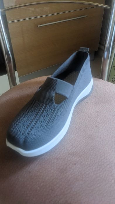 Продам летние туфли р40