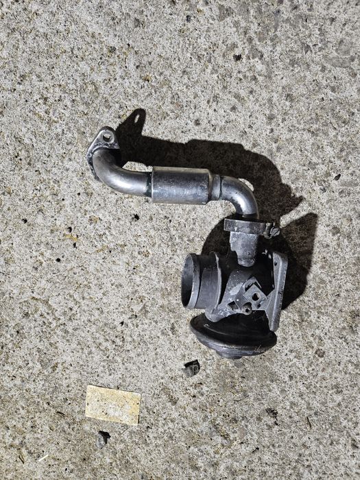 ZAWÓR EGR BMW E46  2.0 D m47 rurka rura egr