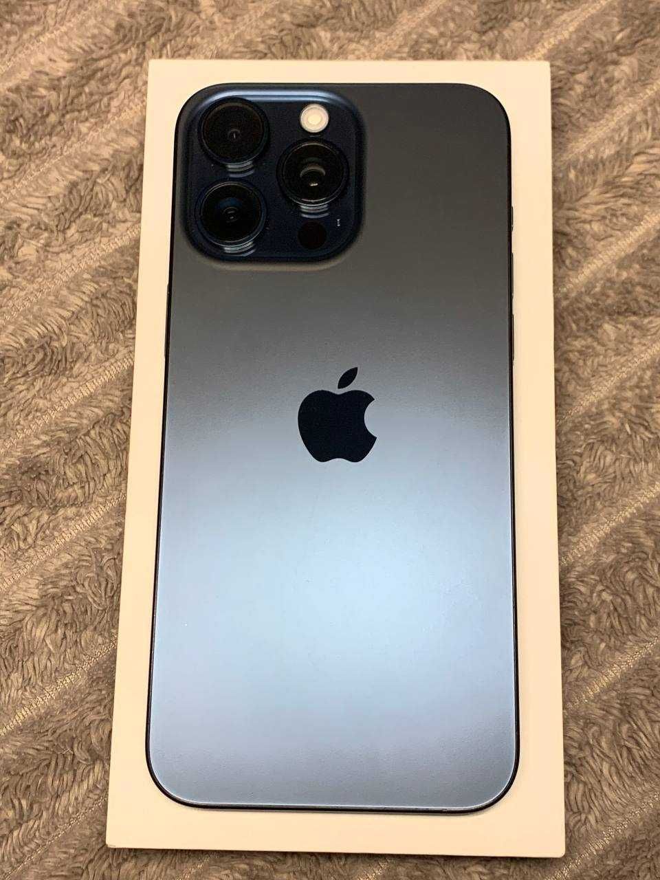 Apple iPhone 15 Pro Max 256 GB Blue Titanium + Etui GRATIS