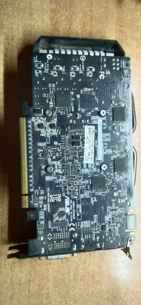 Продам видеокарту GTX660 2GB