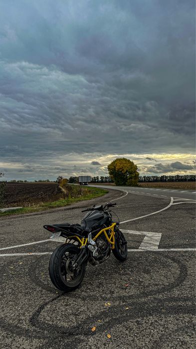 Yamaha mt07 зроблена під stunt