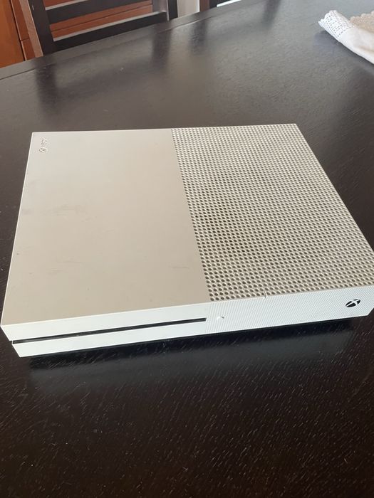 Xbox one S aberta