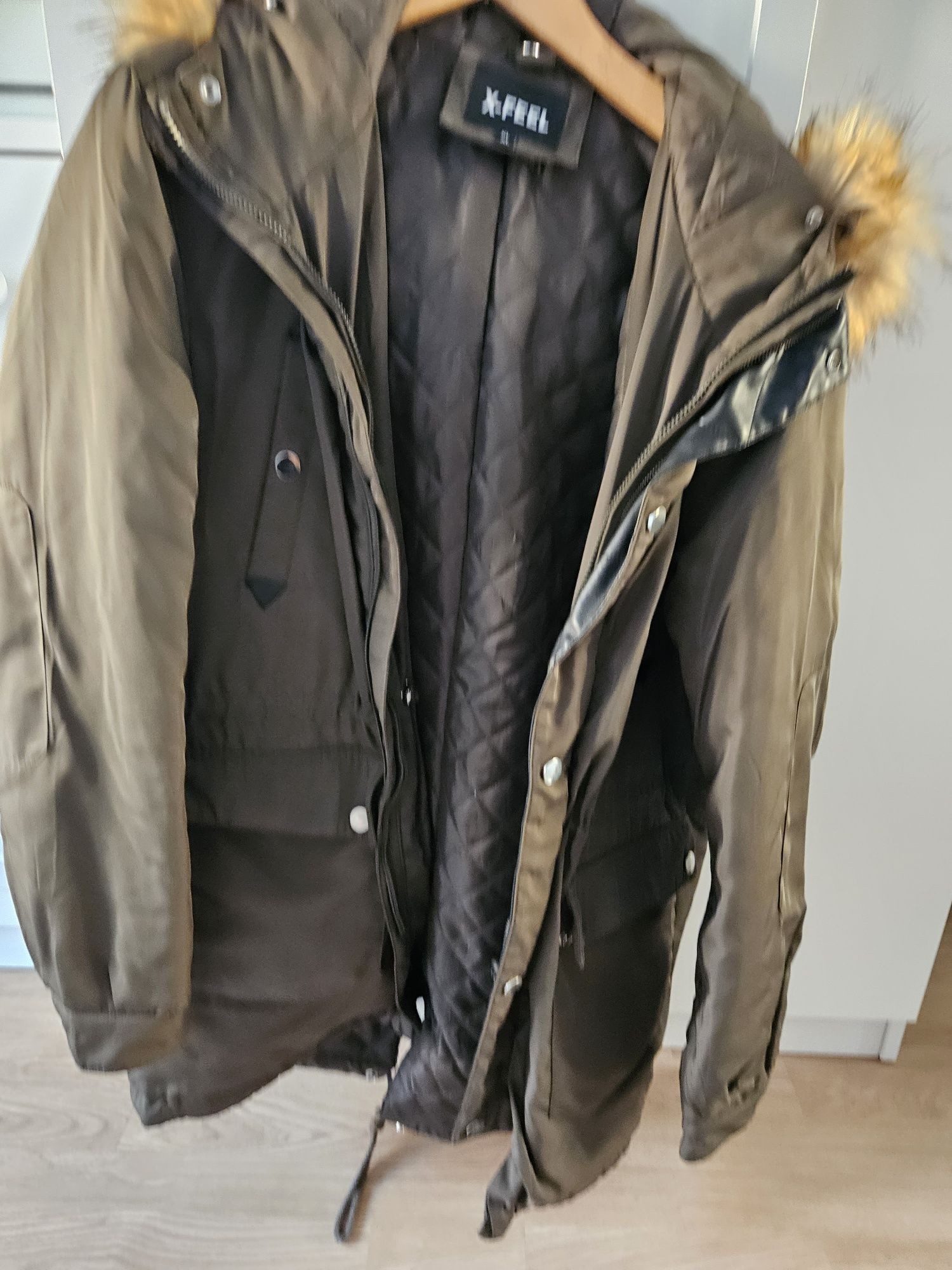 Męska  zimowa  kurtka  parka khaki Xl