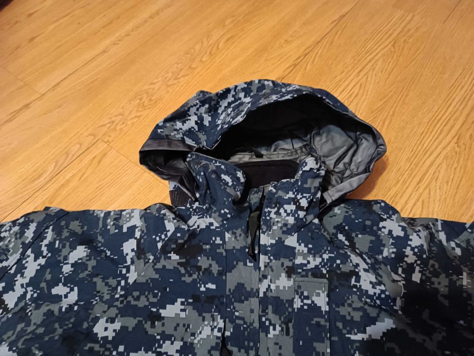 Kurtka Polar US Navy AOR II Blue Goretex M/R kontrakt APECS