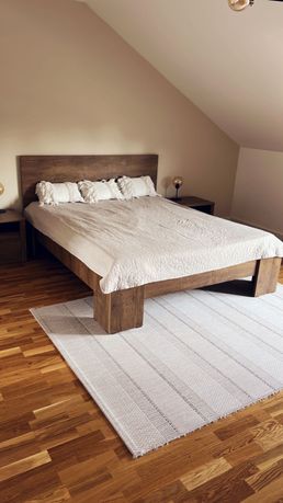 Sypialnia łóżko drewniane
