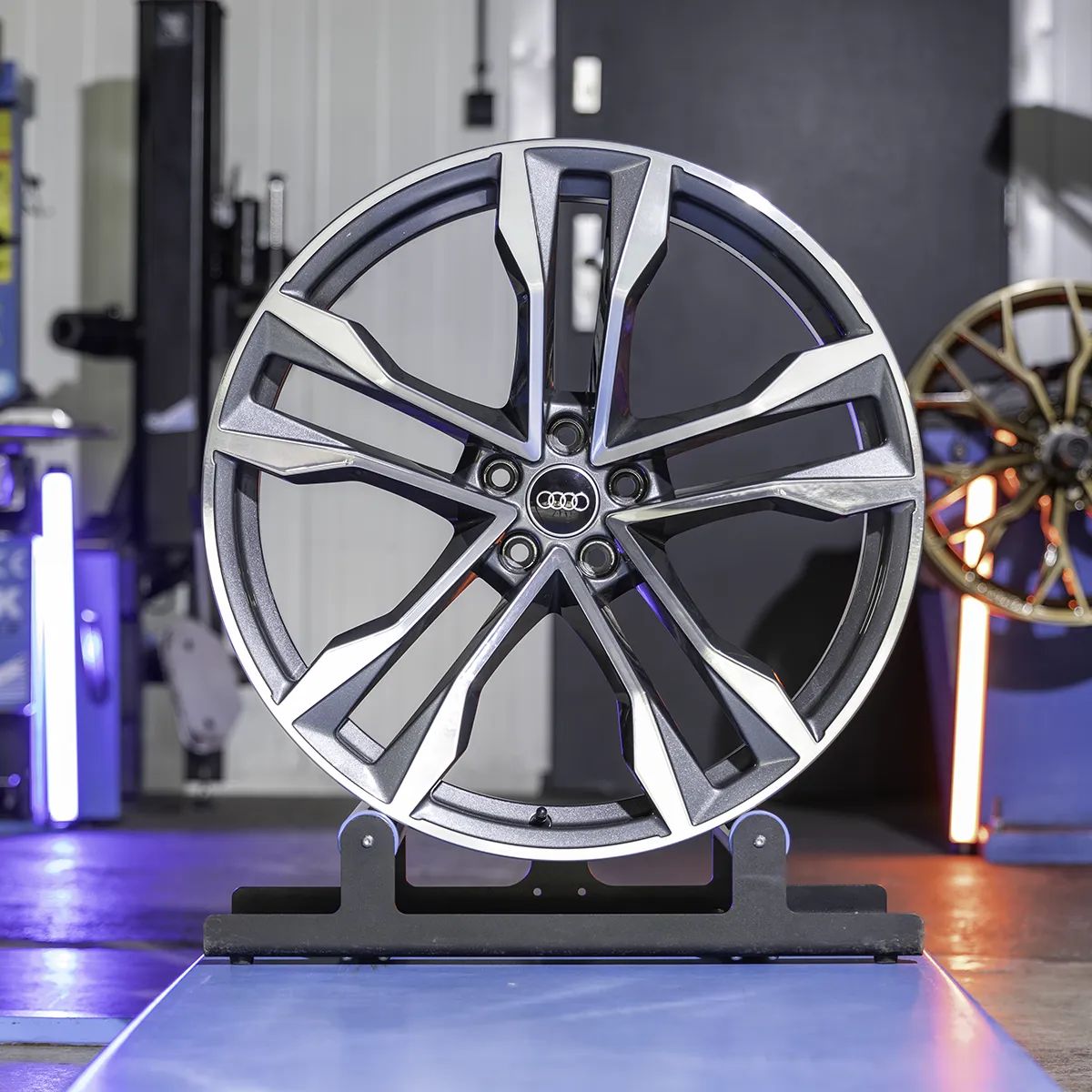 Felgi Audi 22'' RS6 RS7 Q7 SQ7 Q8 SQ8 E-Tron