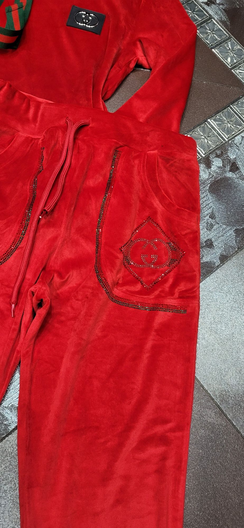 GG dres damski welurowy welur premium logo cyrkonie czerwony S