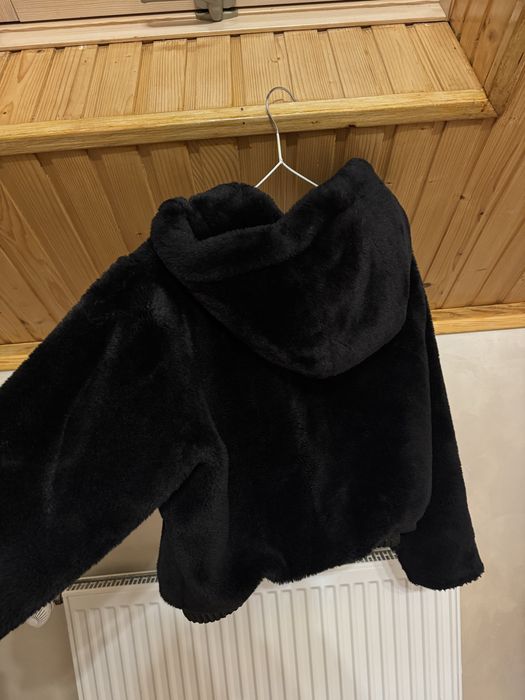 Шуба Zara чорна з капюшоном