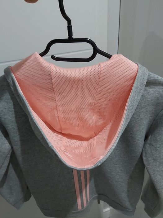 Piękna bluza z firmy ADIDAS 128 cm.
