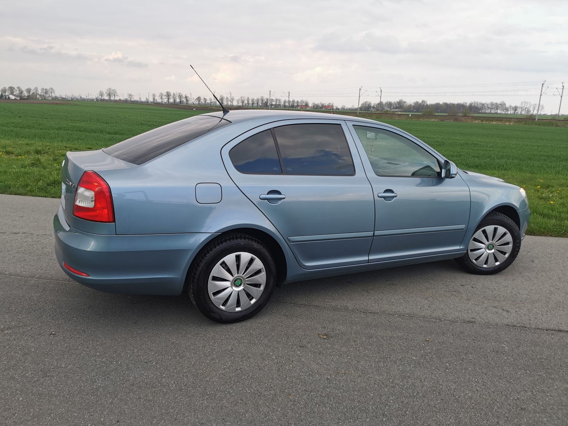 Skoda Octavia 1.6 Benzyna MPi 102 km Mały Przebieg Super Stan