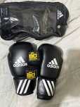 Luvas de boxe e ligaduras Adidas