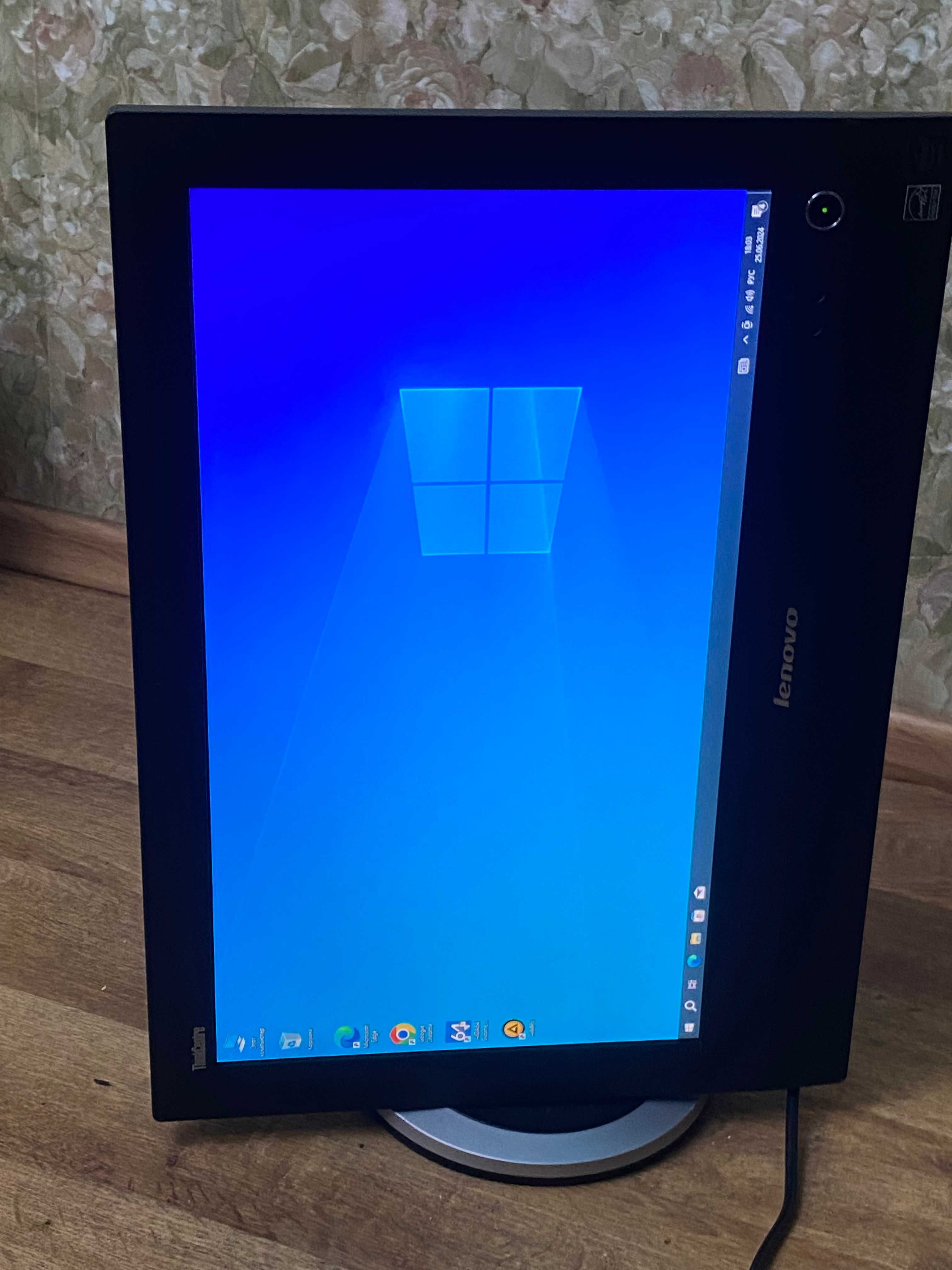 Моноблок Lenovo ThinkCentre M72z i3-3245 3,4 GHz, 8Gb DDR3, SSD 256Gb