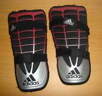 Caneleiras Adidas originais