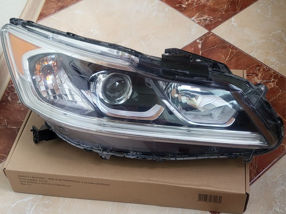 Фара Хонда Аккорд 9 2016 USA.