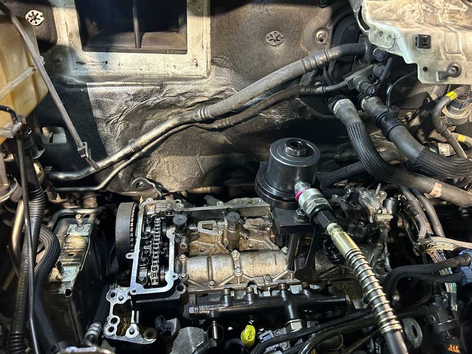 Wyciąganie zapieczonych urwanych wtryskiwaczy wtrysków świec żarowych