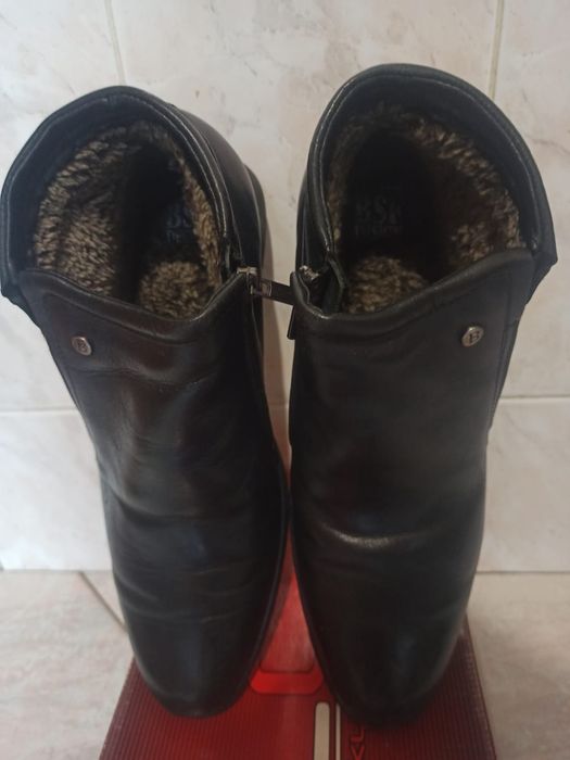 Продам мужские кожаные ботинки  BSF