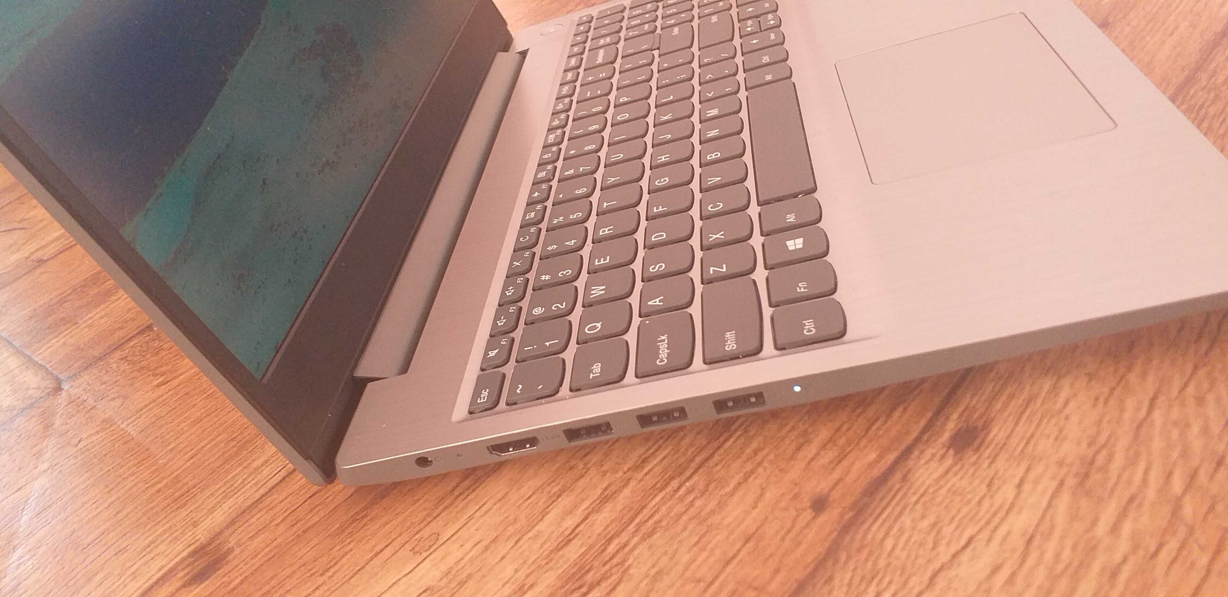 Laptop Lenovo Idea Pad 3